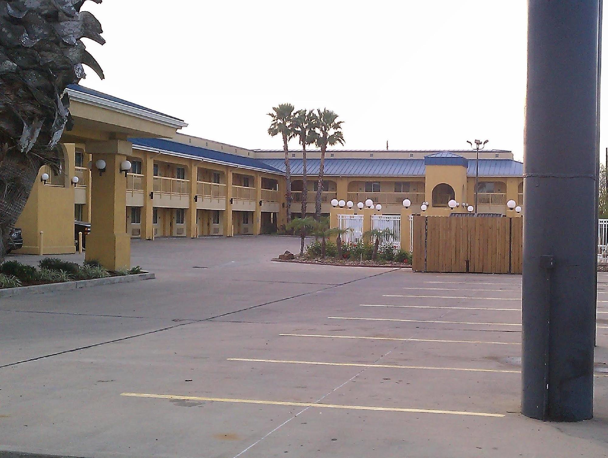 Rodeway Inn & Suites Corpus Christi Exteriör bild