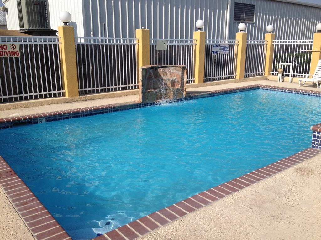 Rodeway Inn & Suites Corpus Christi Exteriör bild