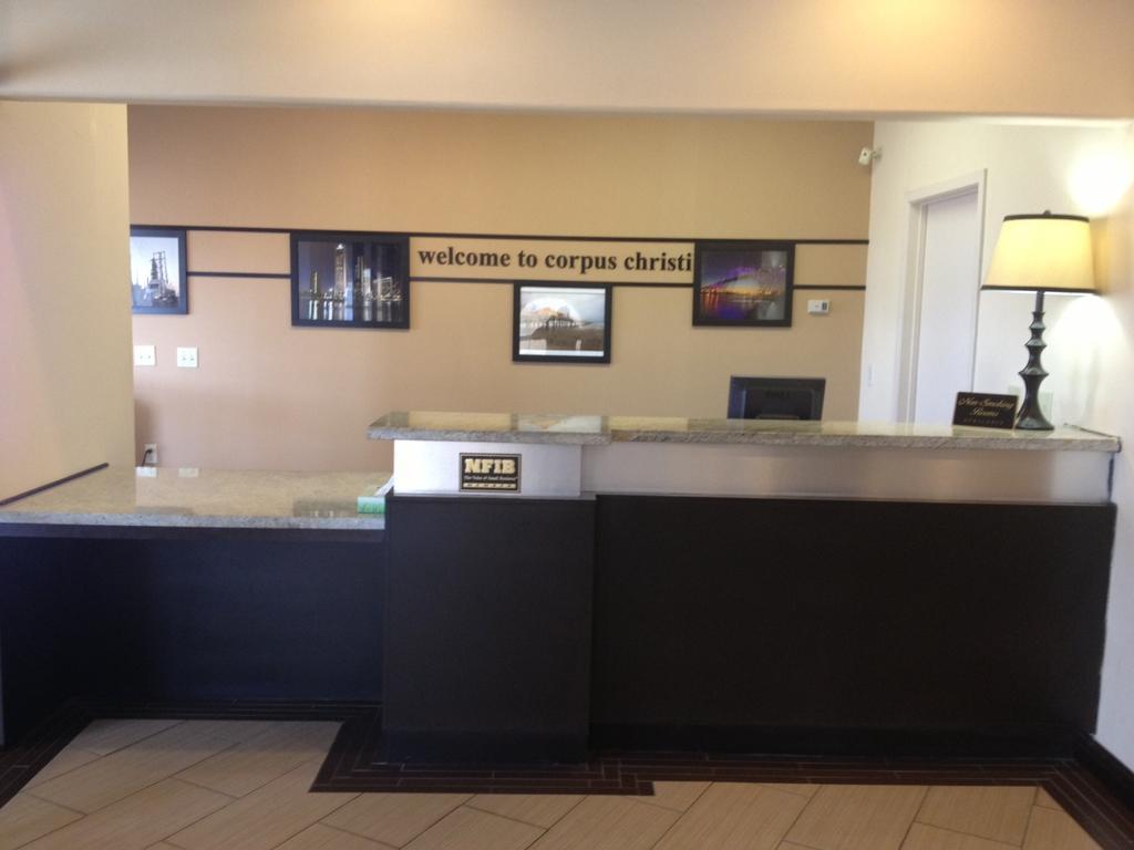 Rodeway Inn & Suites Corpus Christi Exteriör bild
